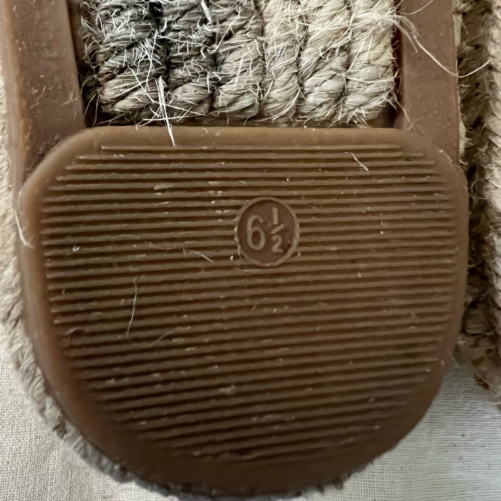 Tory Burch Espadrilles size 6.5 - Picture 8 of 10